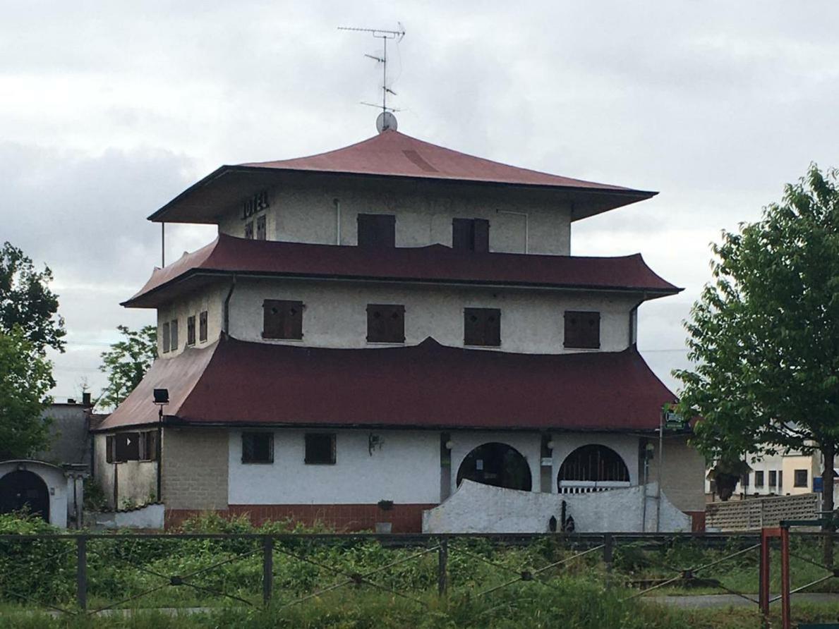 Hotel Cambogia Zibido San Giacomo Dış mekan fotoğraf